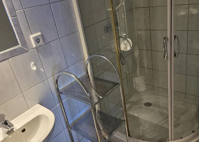 Monteurzimmer Martin Апартаменты Buttel